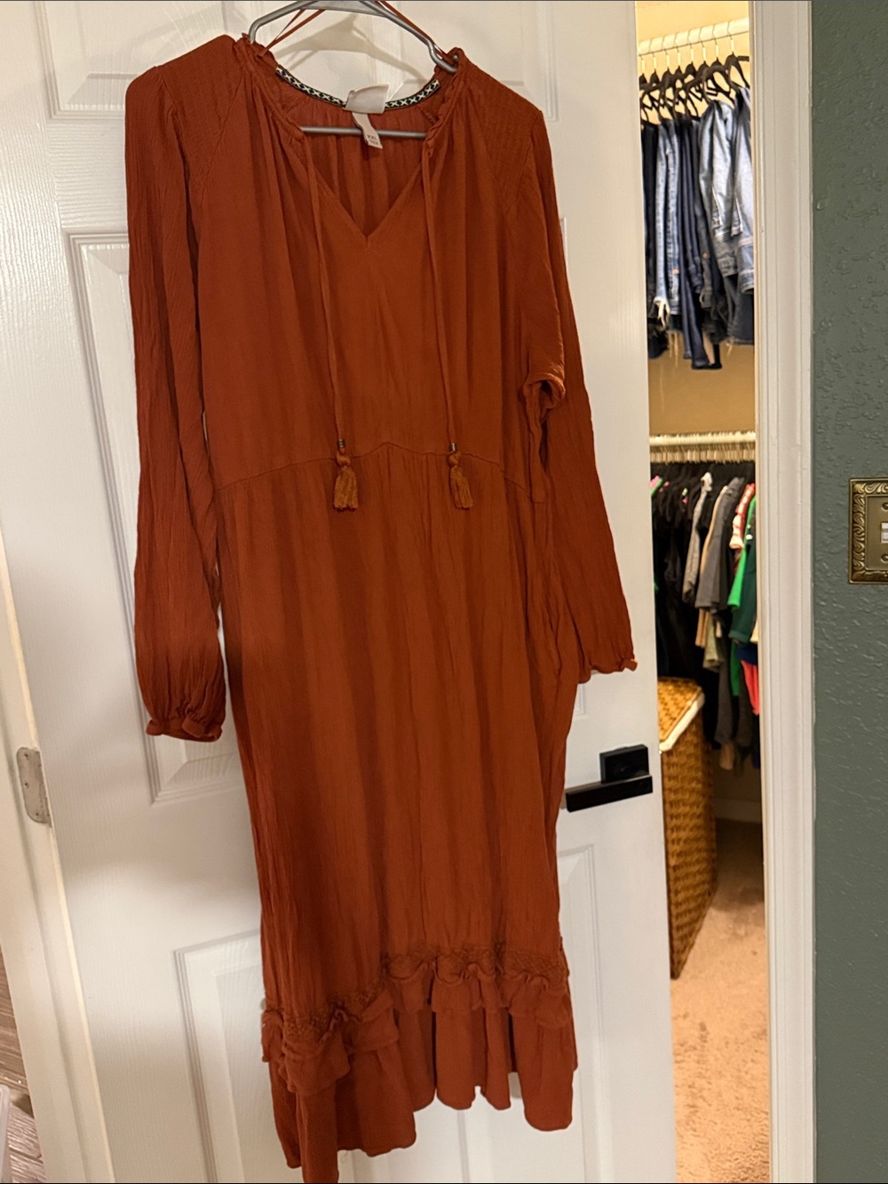 Knox Rose Rust Tassel V-Neck Maxi Dress